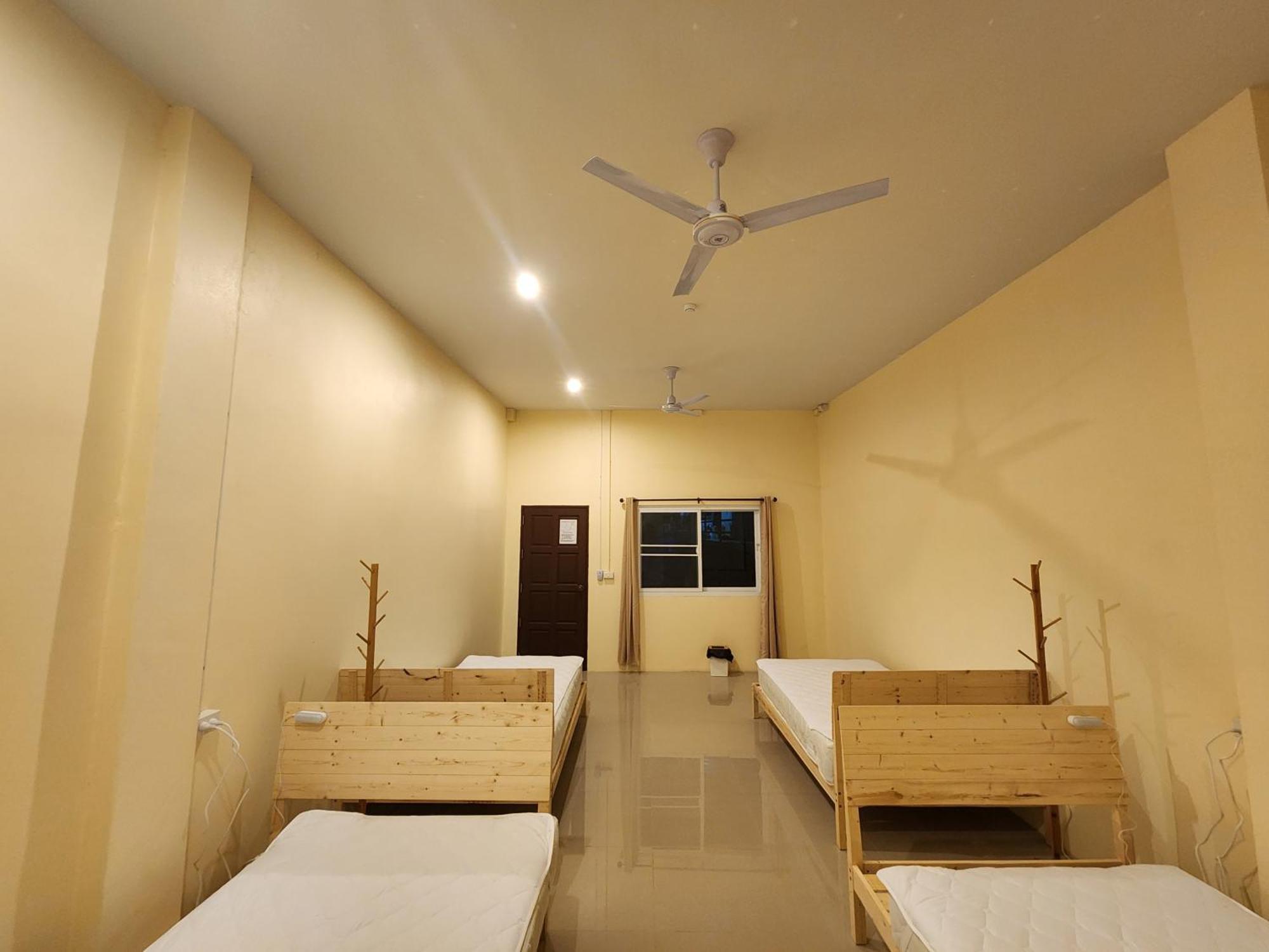 Skypearl Guesthouse & Pub Тау Экстерьер фото