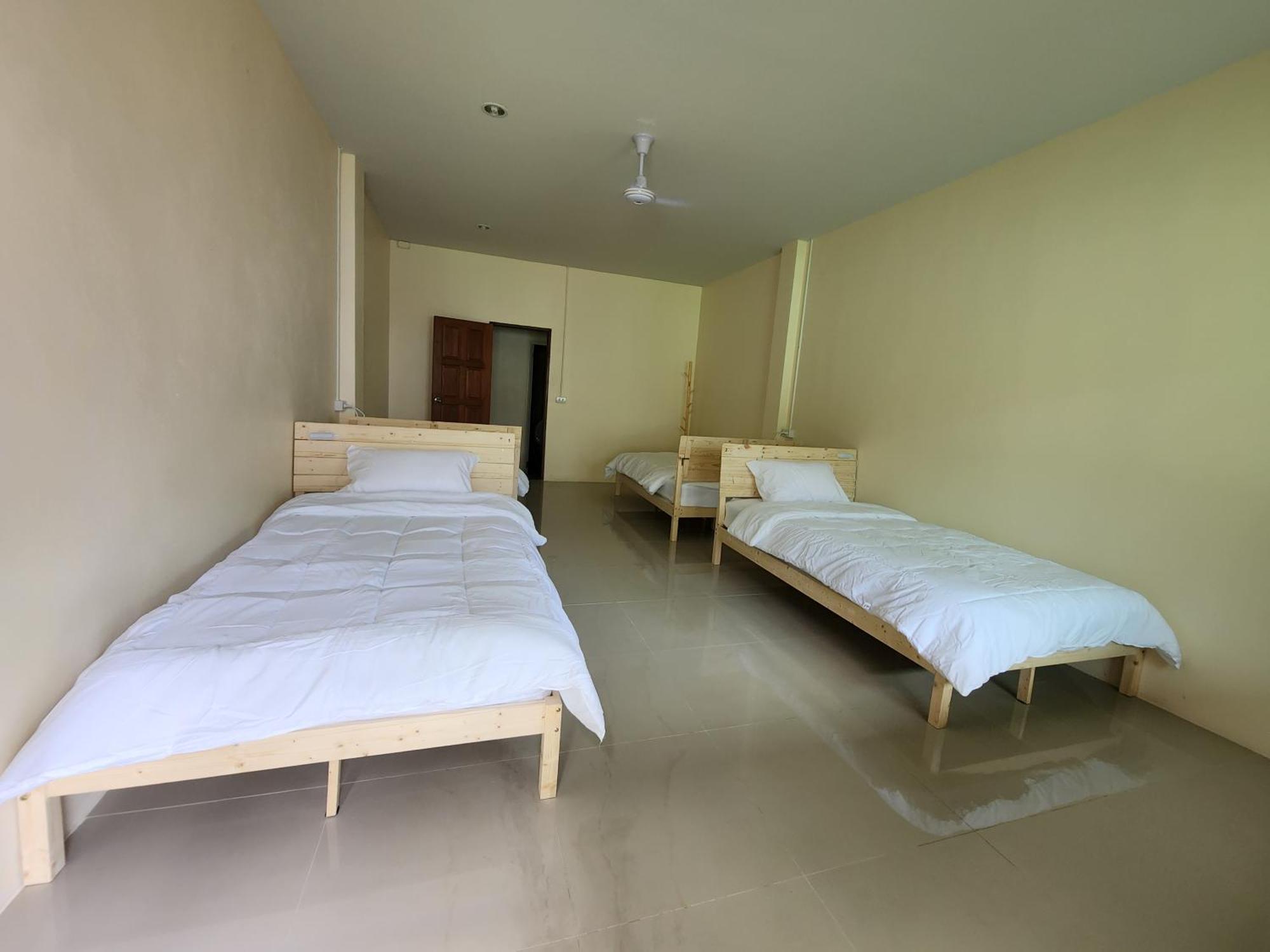 Skypearl Guesthouse & Pub Тау Экстерьер фото