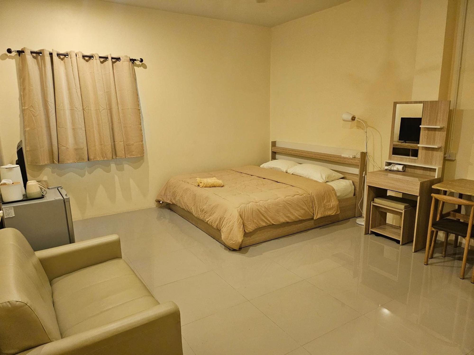 Skypearl Guesthouse & Pub Тау Экстерьер фото
